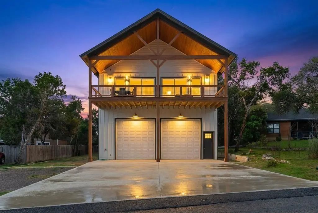 3160 Lakeview Drive, Canyon Lake