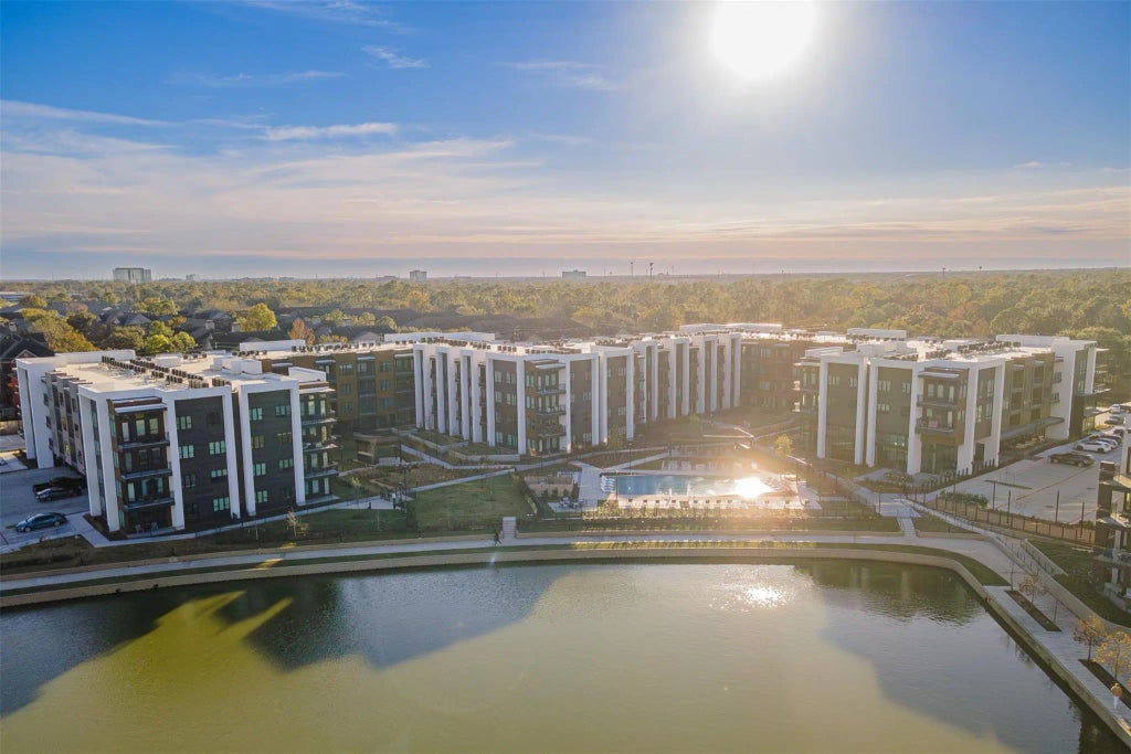 10505 Deerwood Road 322, Houston