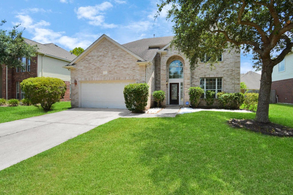 8810 Sunforest Lane, Pearland