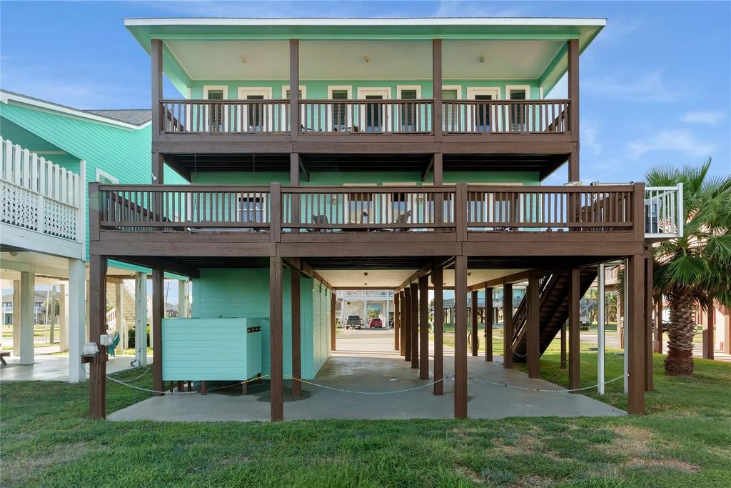 110 Ocean View Drive, Crystal Beach