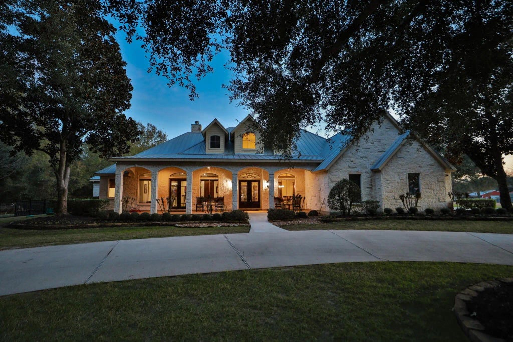 15601 Brown Road, Tomball