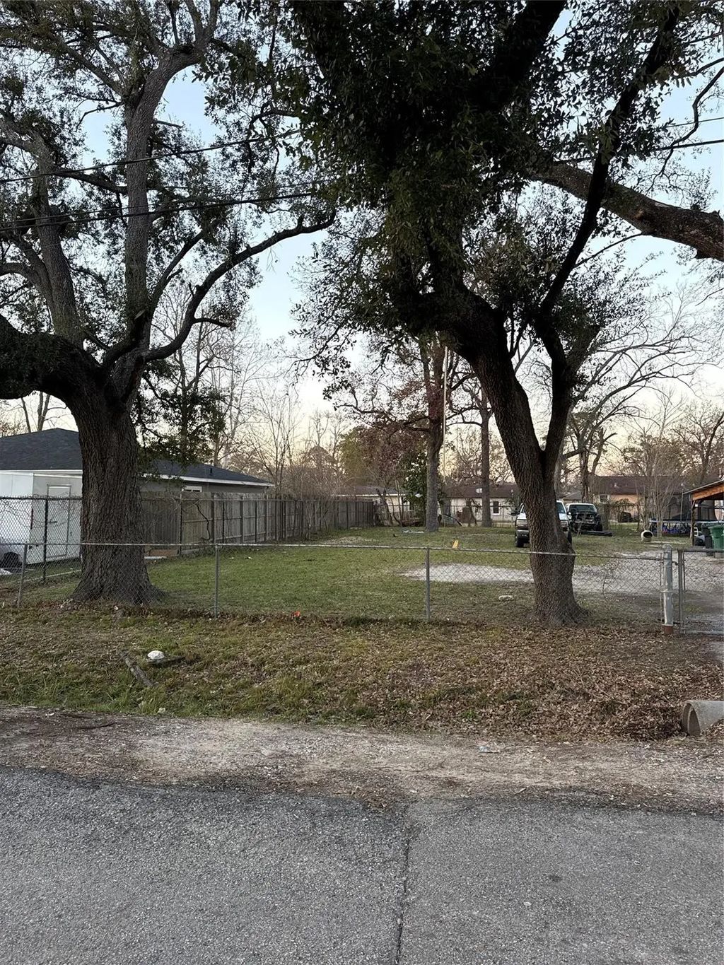 8135 Laura Koppe Road, Houston