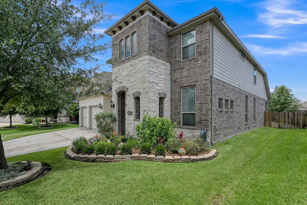 9411 Brannok Lane, Tomball