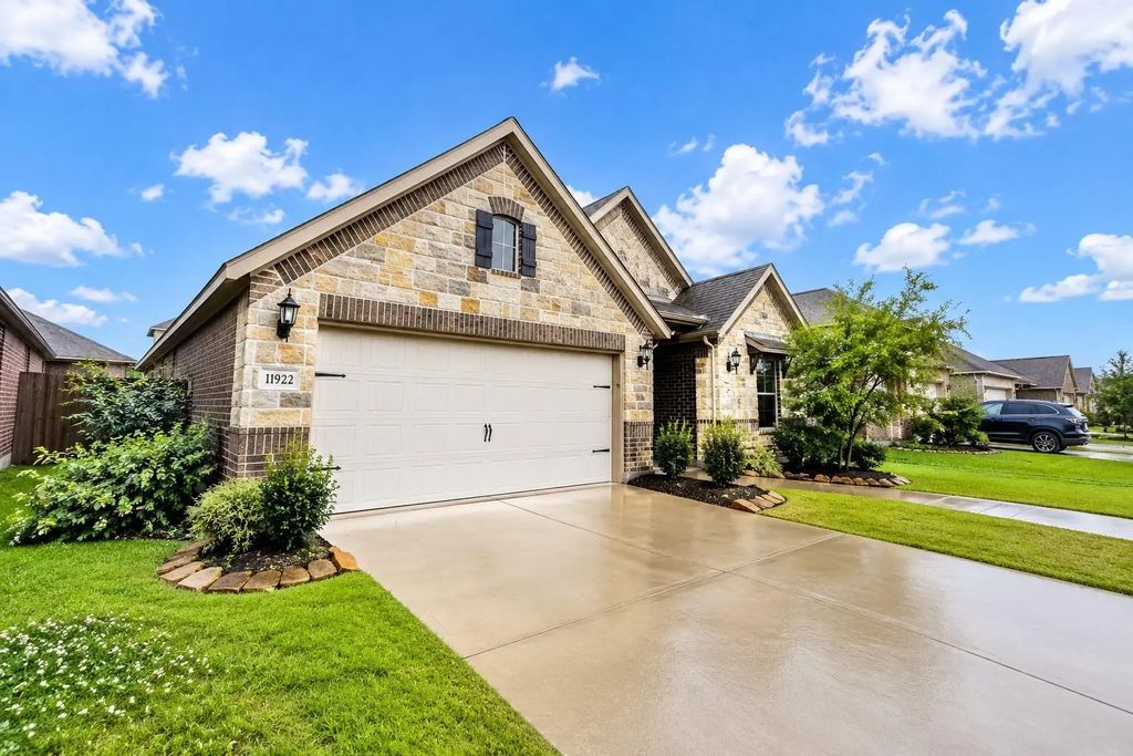 11922 Radura Road, Humble