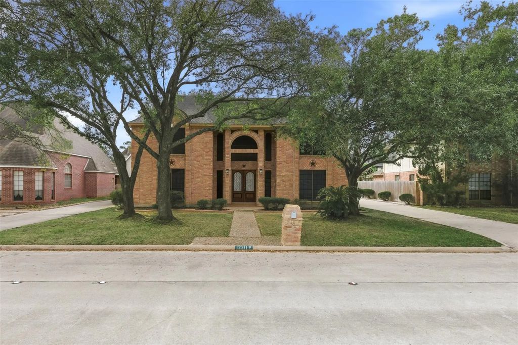 12211 Cypresswood Drive, Houston