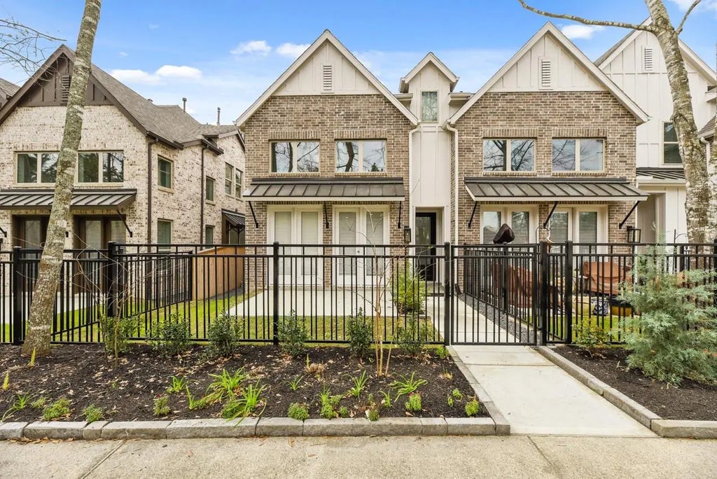 2652 Woodforest Parkway N, Montgomery