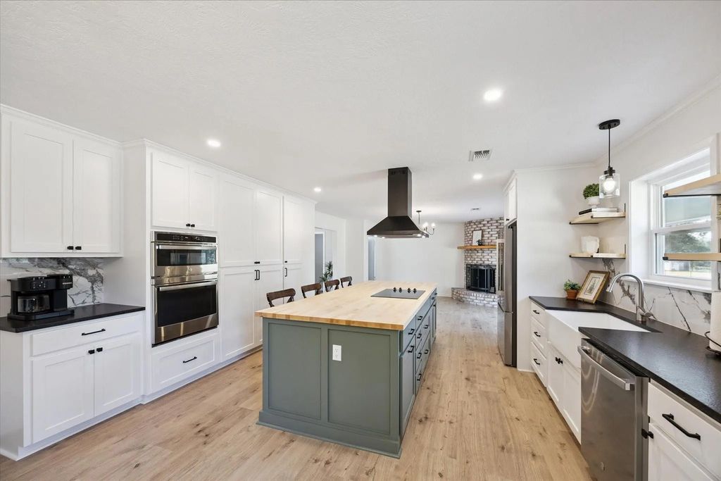 3455 Fm 1948 Road N, Burton