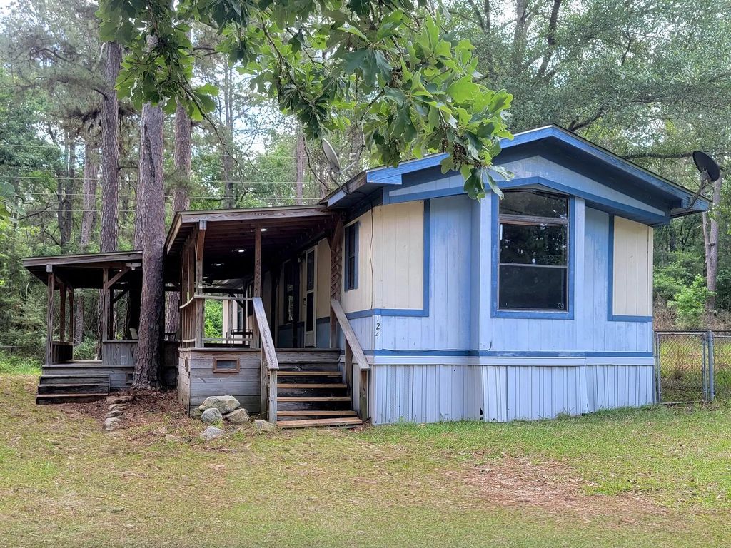 124 Mockingbird Lane, Trinity
