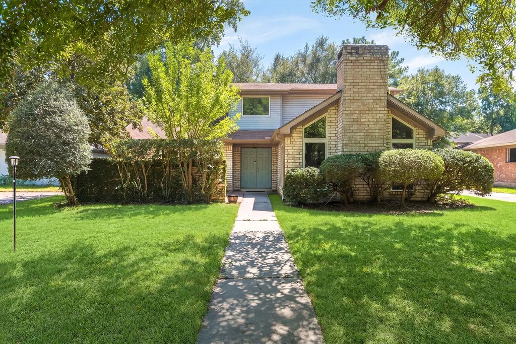 215 Enchanted Trail Drive, Spring