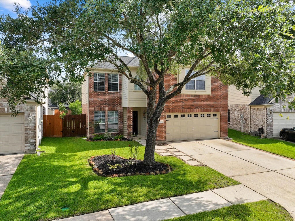 12106 Hawthorne Hill Circle, Humble