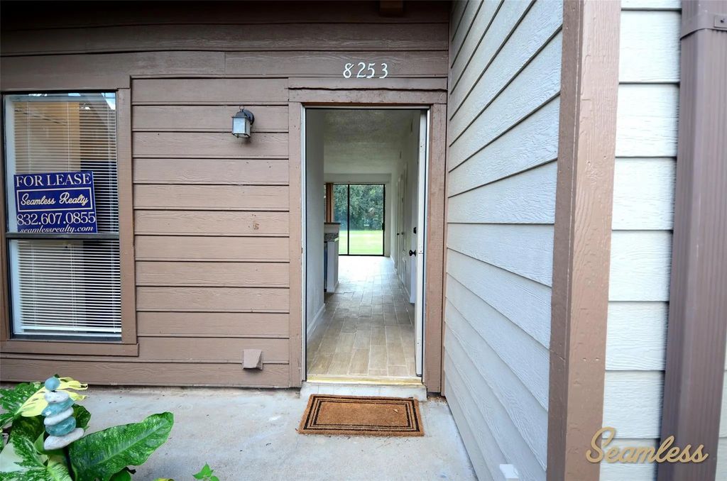 8253 Sands Point Drive 165, Houston
