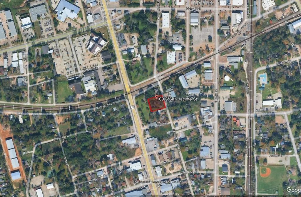 109 S San Jacinto Street, Conroe