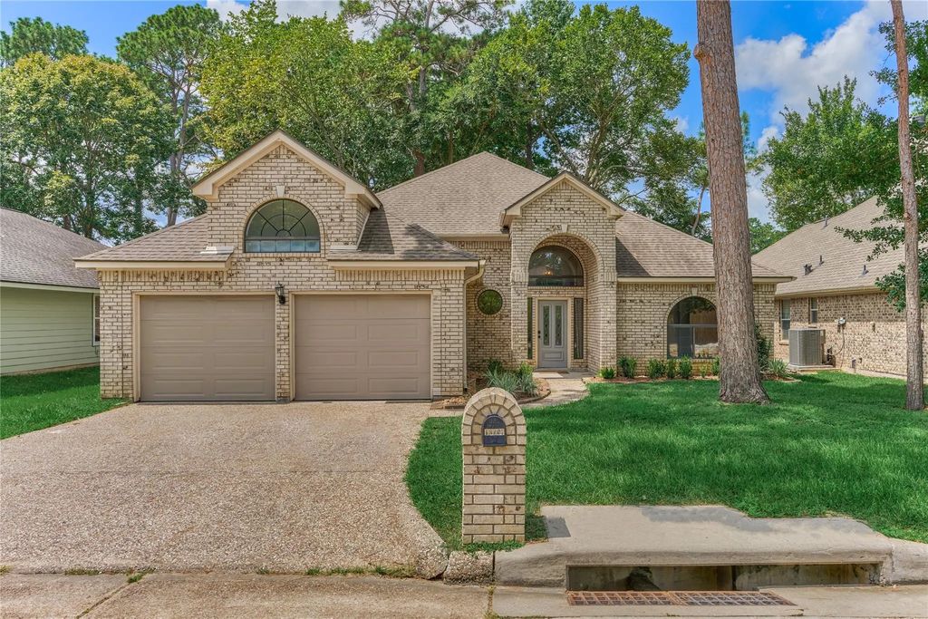 13707 Fountainview Drive, Montgomery