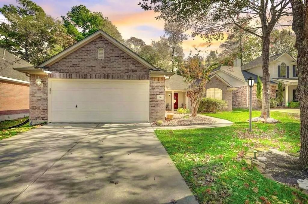90 N Creekmist Place, The Woodlands