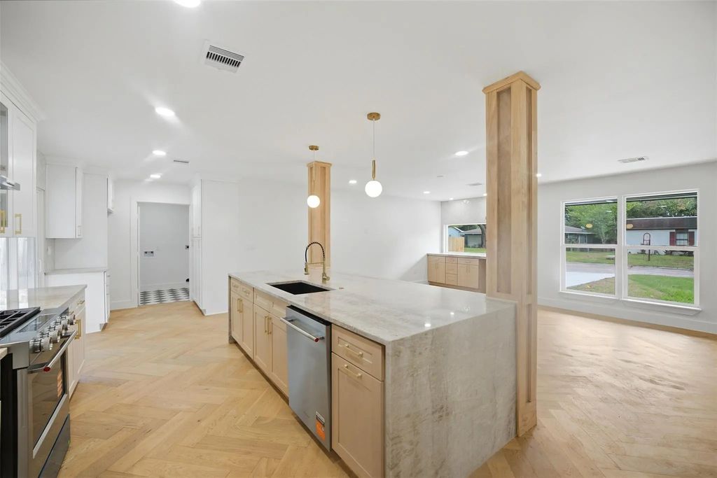 1903 Sedgie Drive, Houston