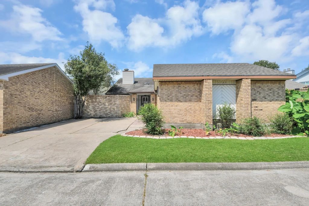 1723 Plumbwood Way, Houston