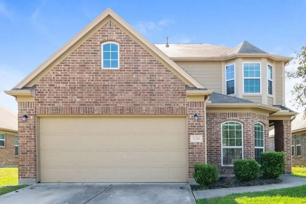 12210 Zenith Ridge Way, Humble