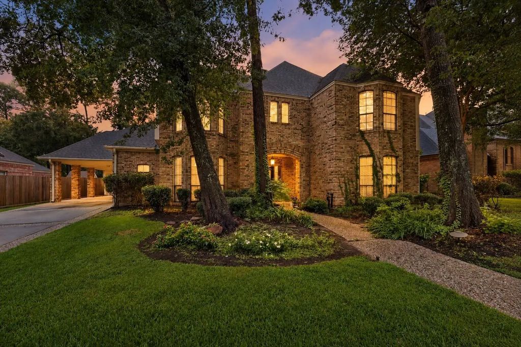 6015 Spanish Oak Way, Spring