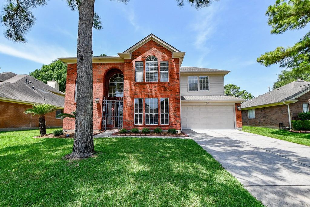 11707 Turtle Lake Drive, Houston