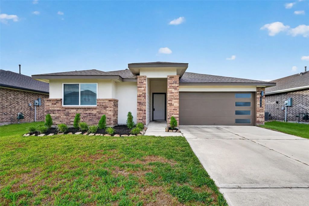 711 Boer Plains Drive, Rosharon