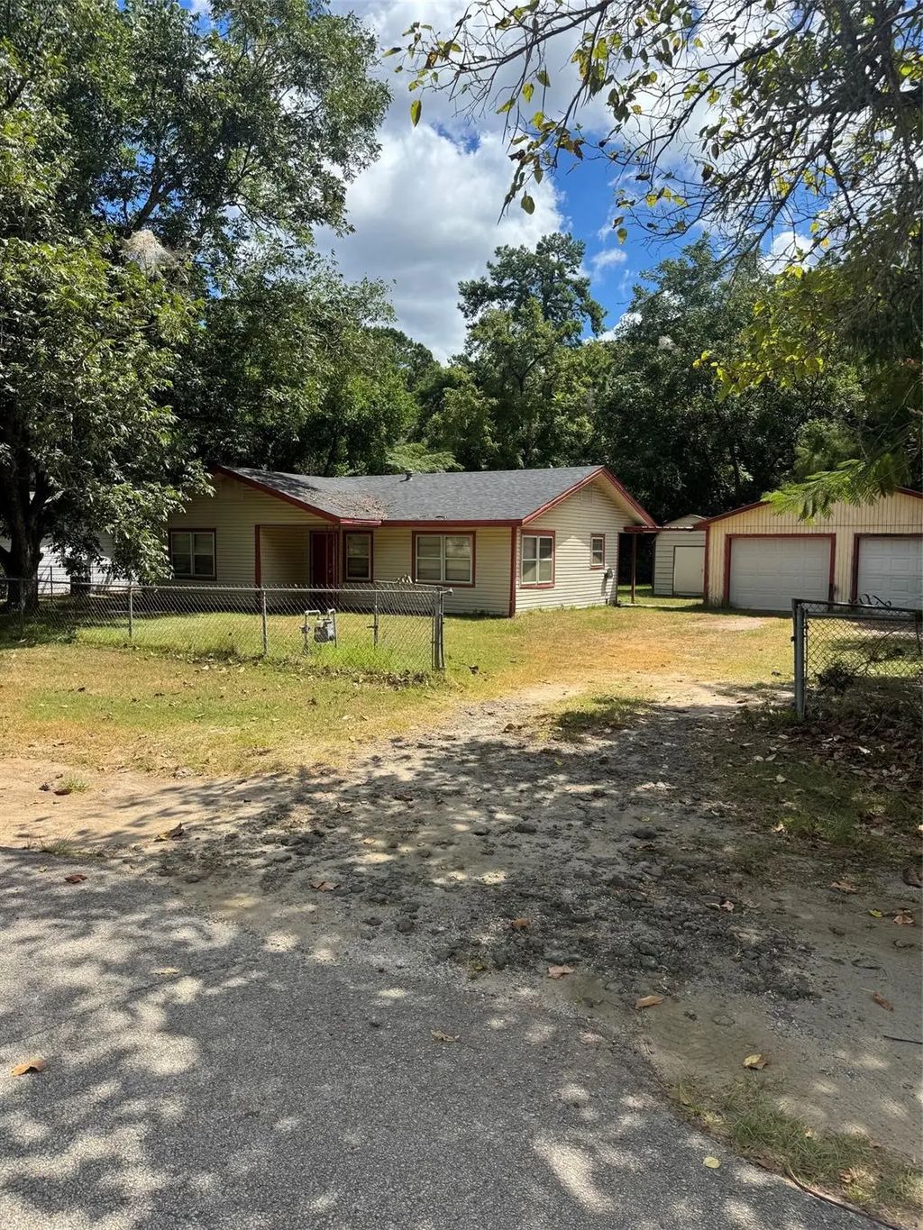 606 Hickory Street, Colmesneil