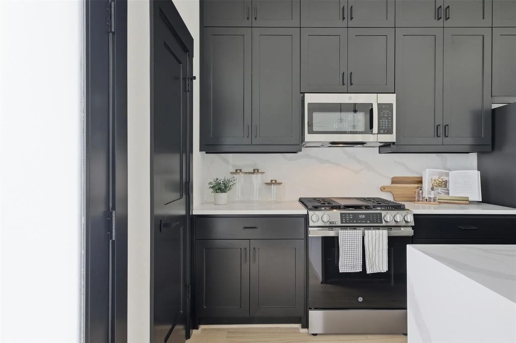 4603 Harrisburg Boulevard C, Houston