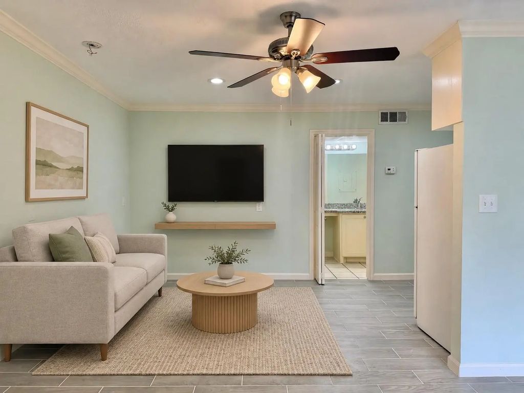 1311 Antoine Drive 128, Houston