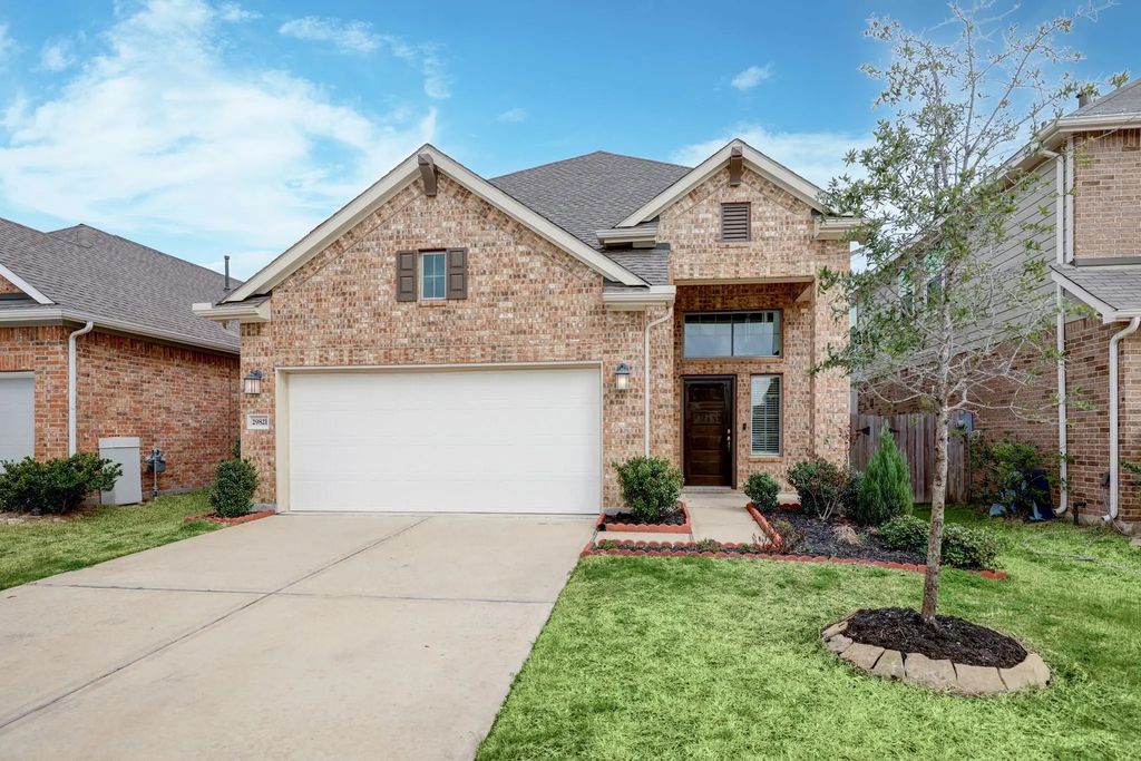 29821 Dovetail Bluff Lane, Spring