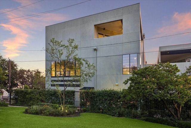 2608 Montrose Boulevard, Houston