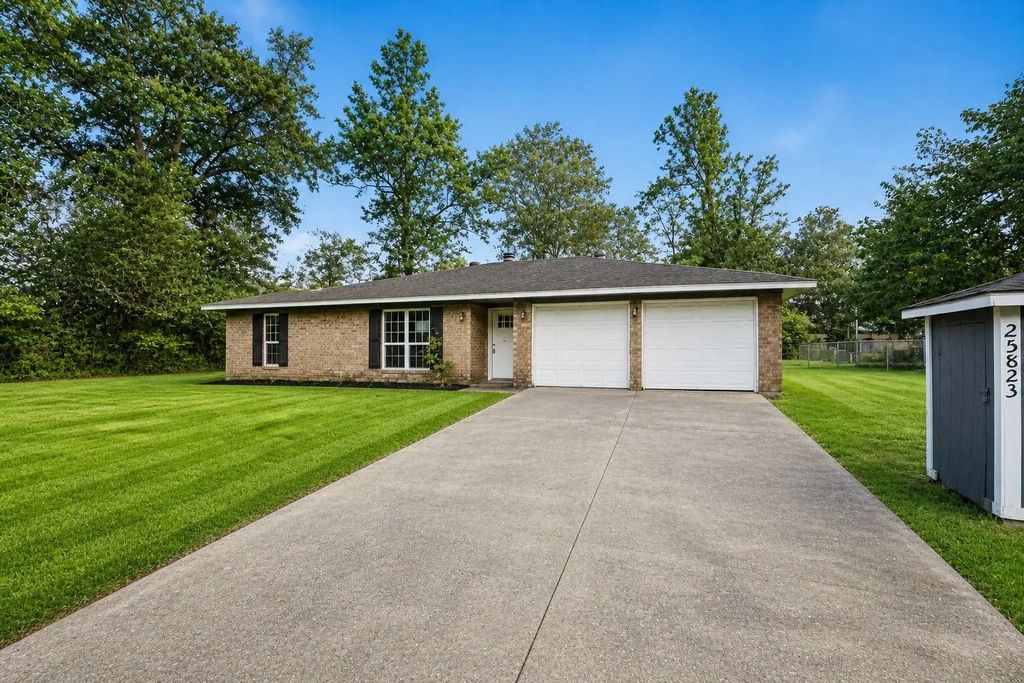 25823 Water Ridge Drive, Huffman