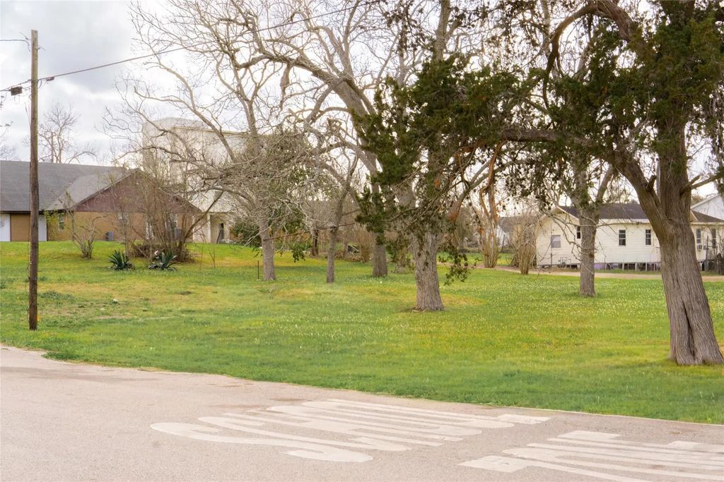 204 3rd Street, Rosenberg