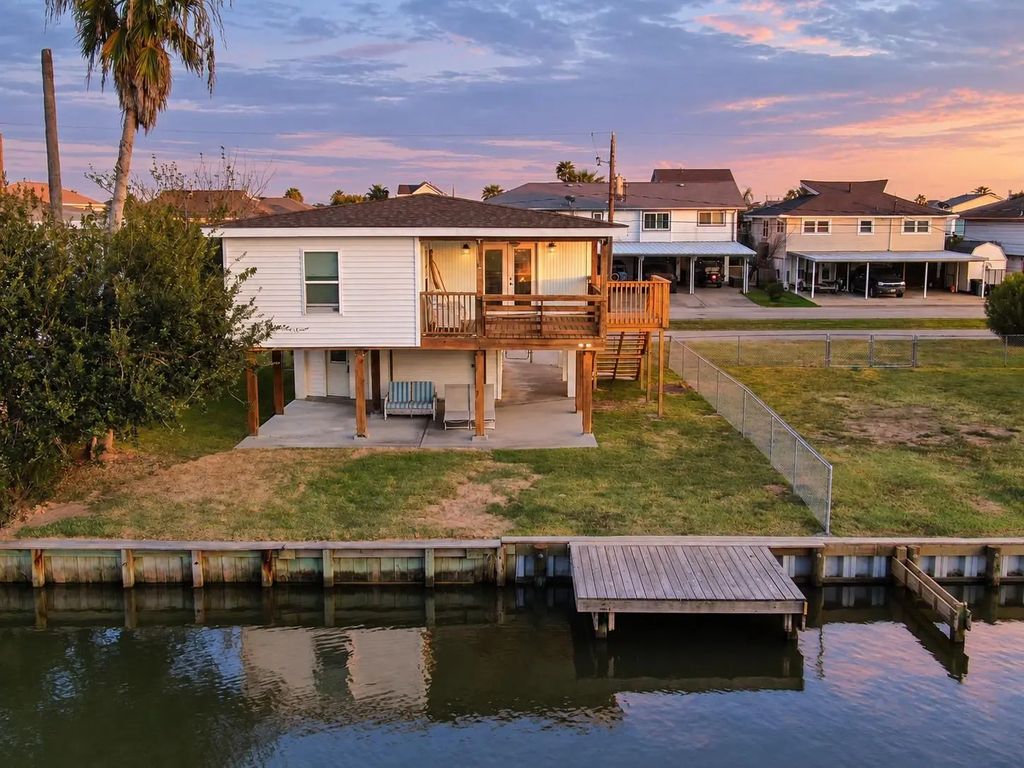190 Barracuda, Bayou Vista
