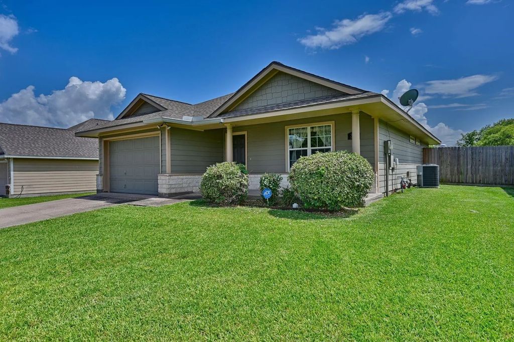 306 Laney Street, Brenham