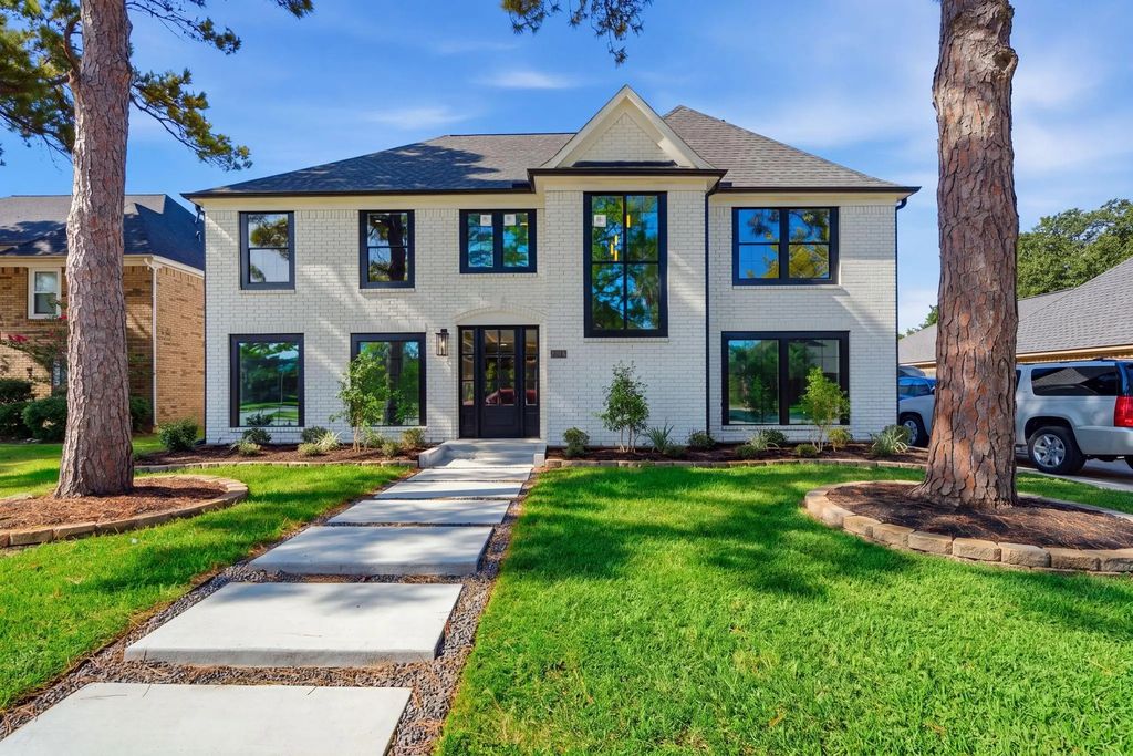 2304 Eagles Way, Pearland