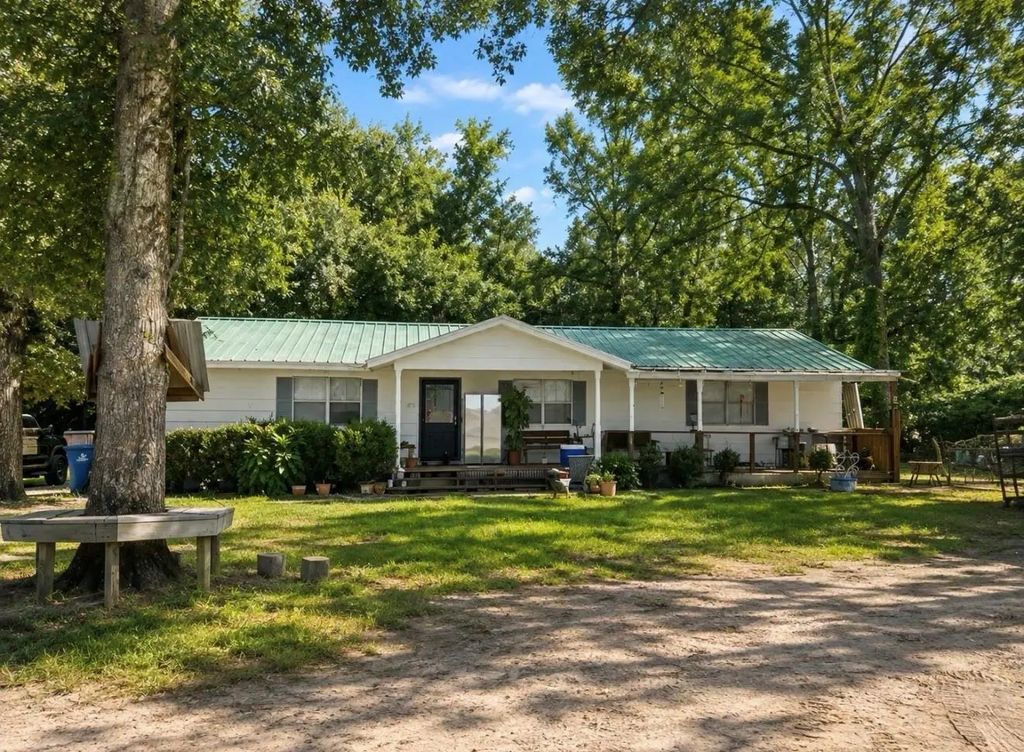 17162 Highway 105 E, Conroe