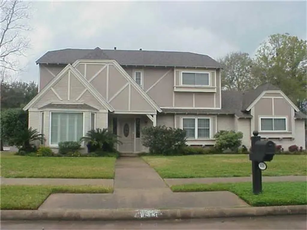 1618 Cherry Ridge Drive, Houston
