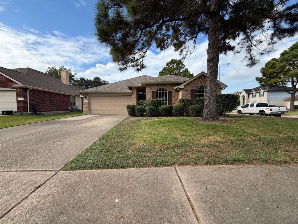 3419 Foursome Lane, Sugar Land