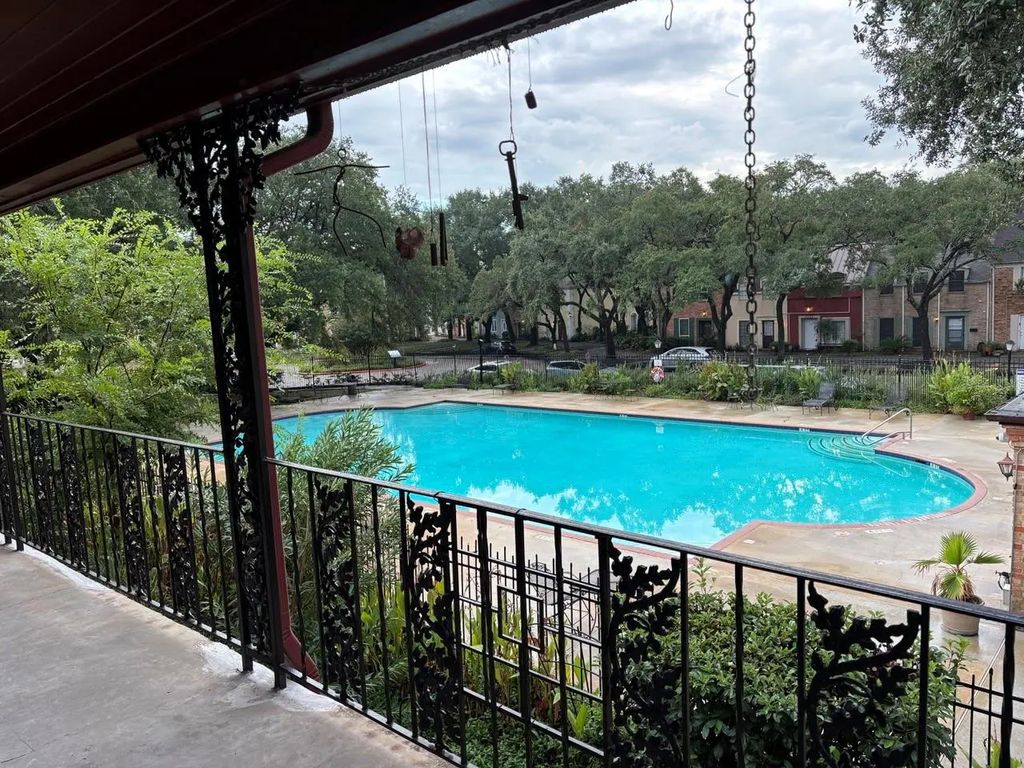 5216 Arboles Drive 8, Houston