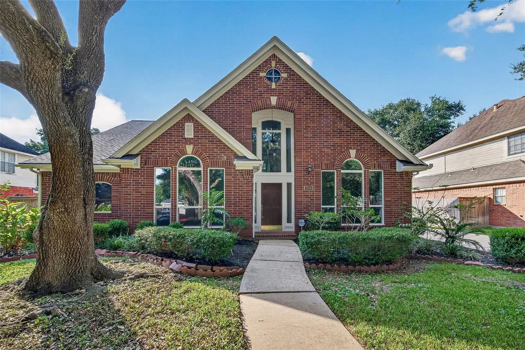 2006 Teakwood Place, Sugar Land