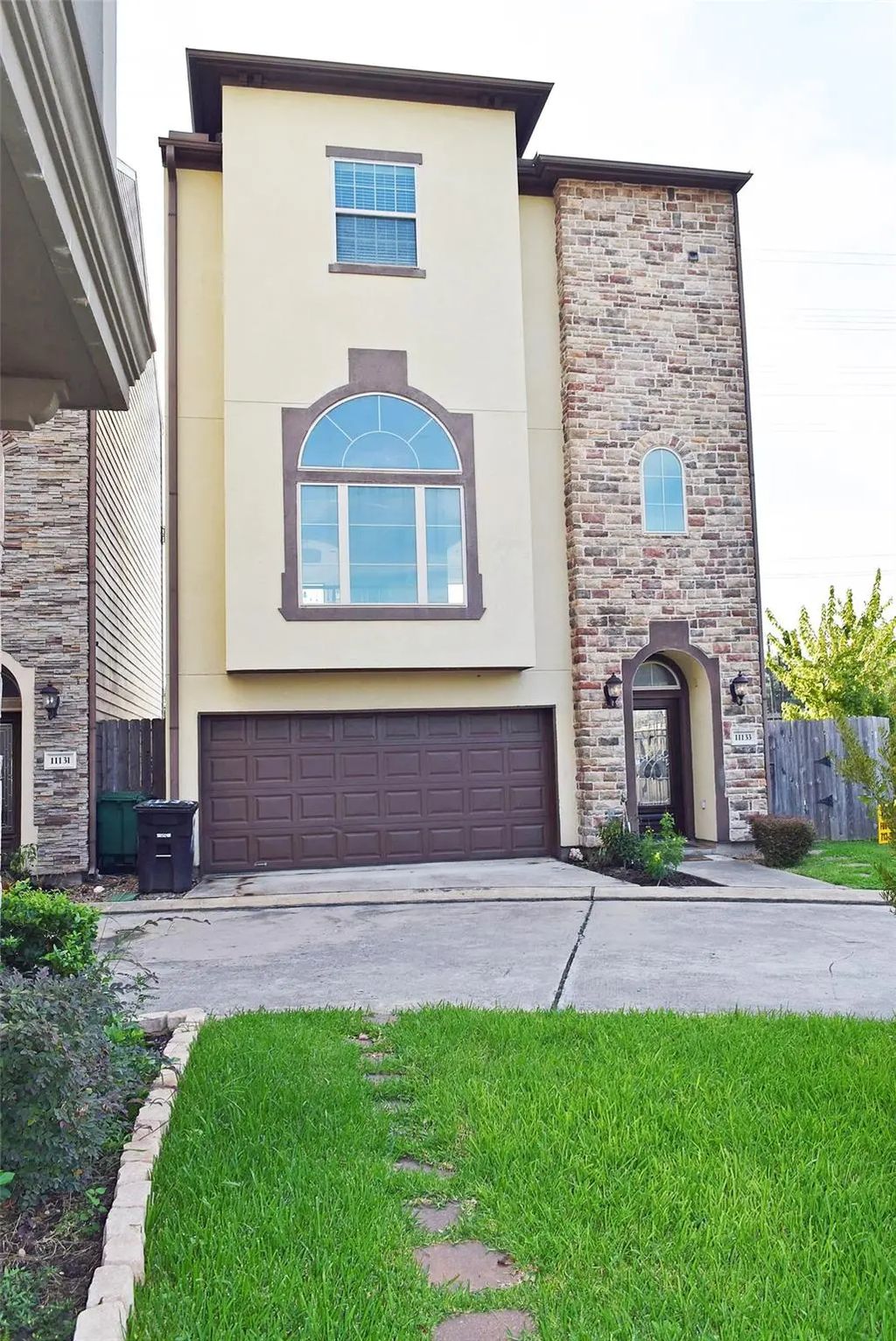 11133 Olympia Drive, Houston