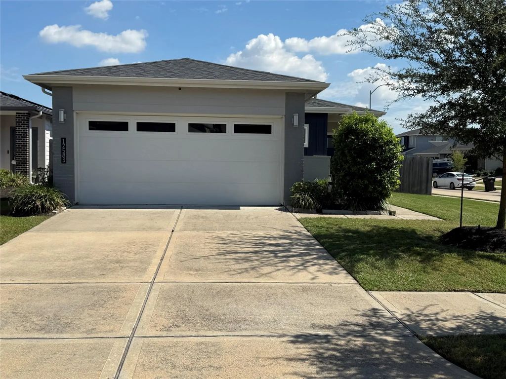 12583 Fleet River Road, Houston