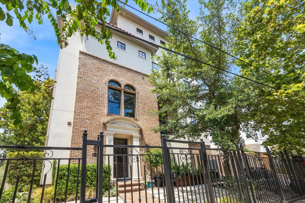 1419 Oakdale Street, Houston