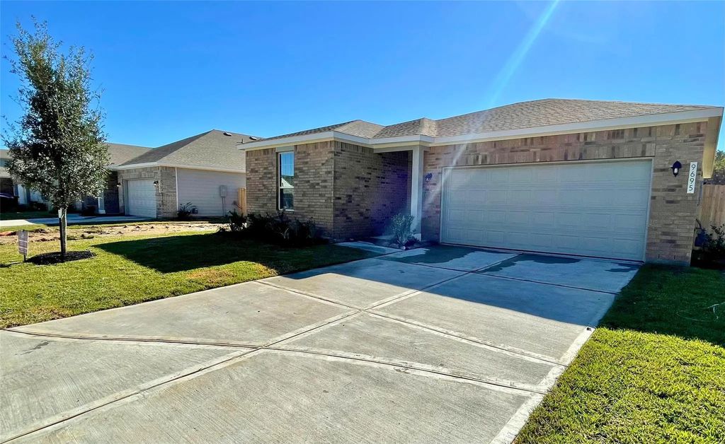 9695 Caney Trails Road, Conroe
