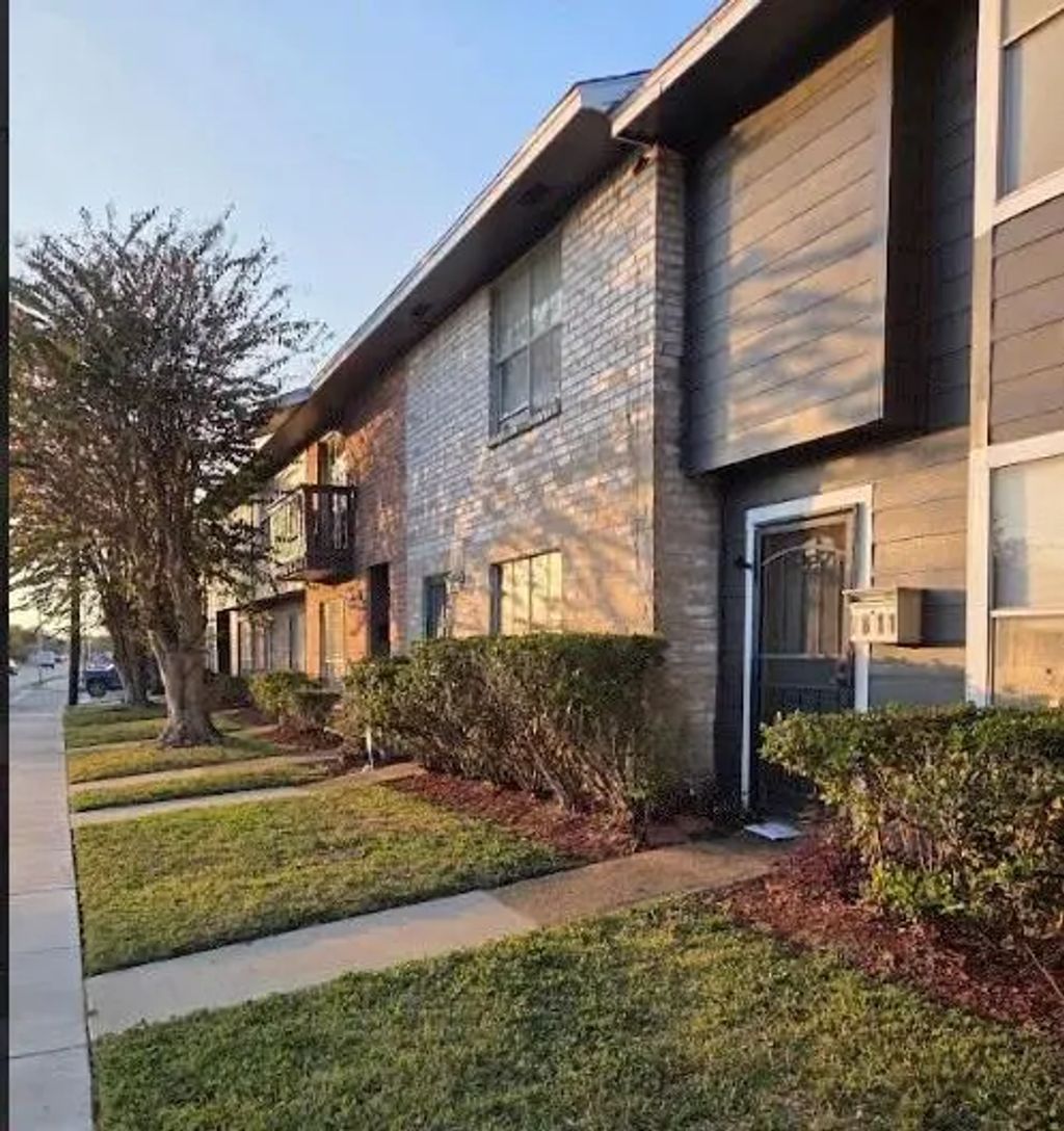 7833 Fuqua Street 7833, Houston