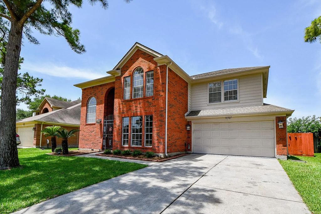 11707 Turtle Lake Drive, Houston