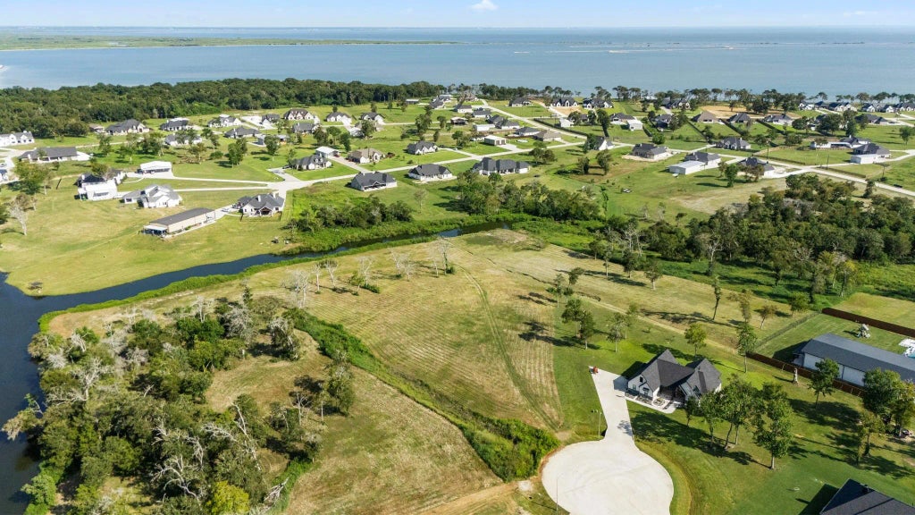 5326 Pineloch Bayou Drive, Baytown