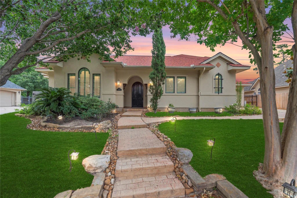 16610 Champagne Falls Court, Spring