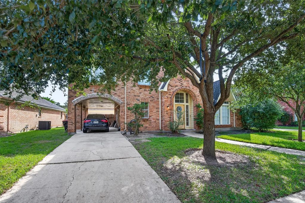 14811 Charlmont Drive, Houston
