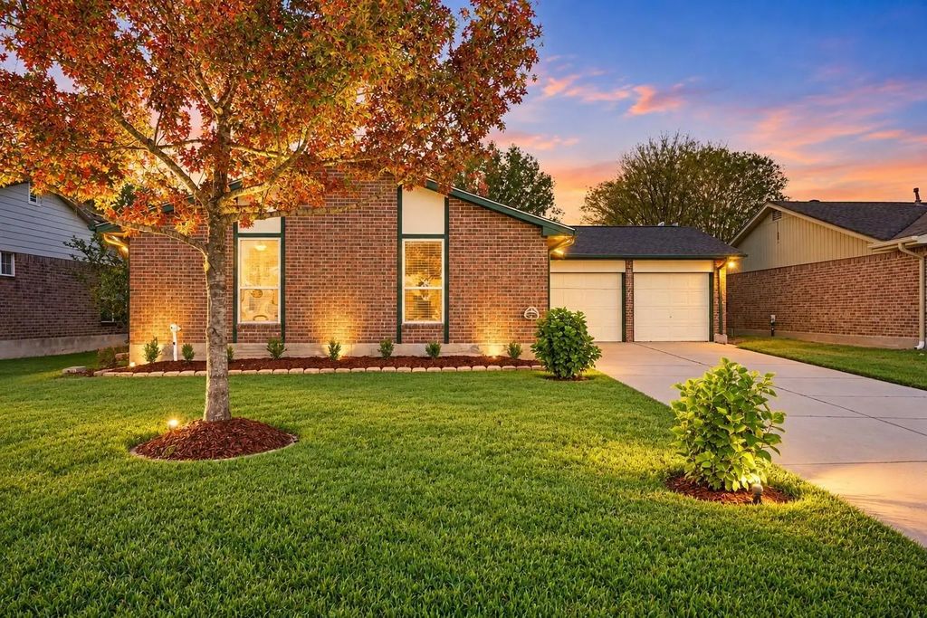 11611 Burlwood Drive, Houston