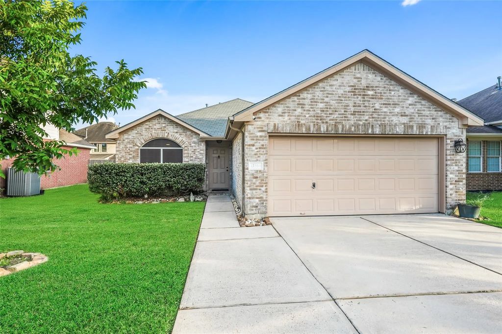 21554 Olympic Forest Drive, Porter